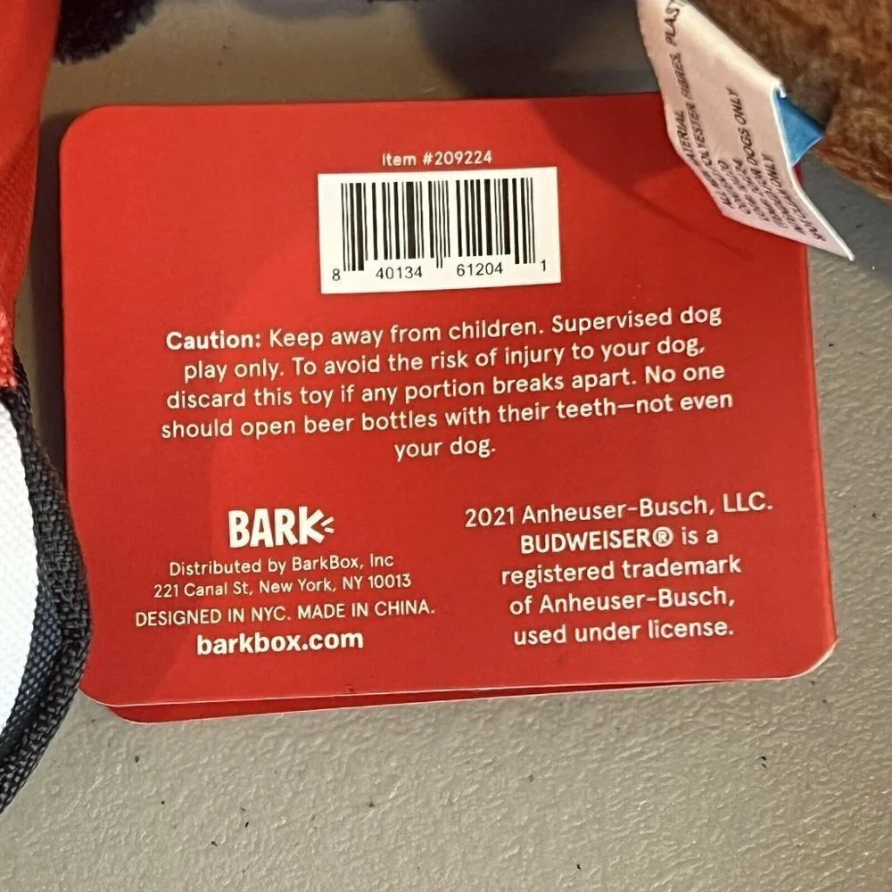 BARK BOX Barkweiser Clyde Horse & Wagon DOG TOY Plush Squeakers Budweiser NEW